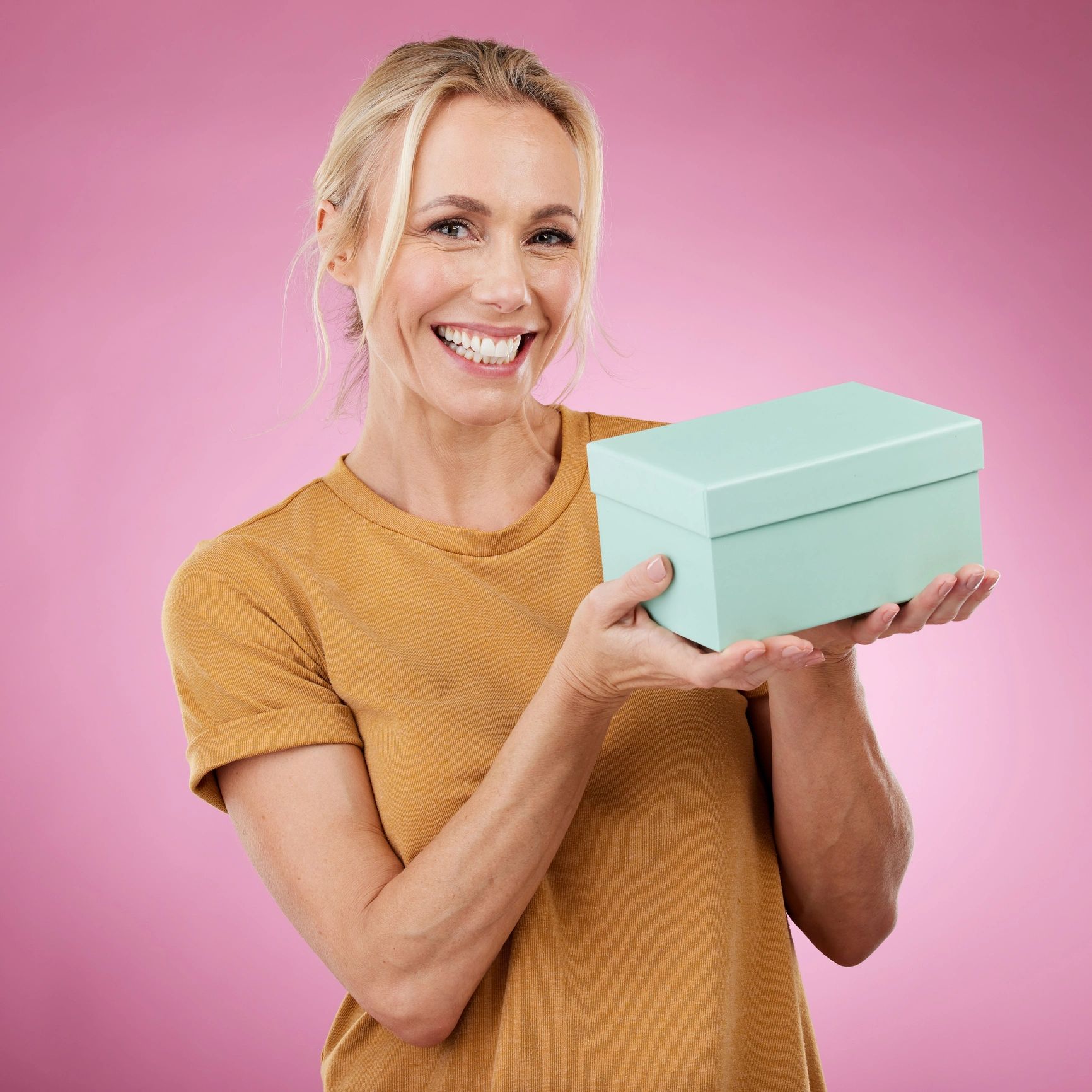 Person holding a gift box
